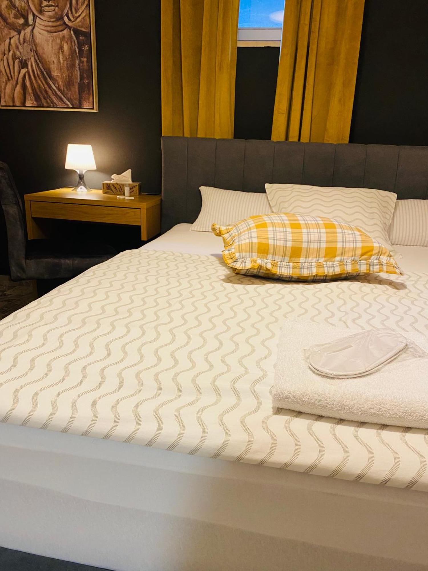 Rooms & Apartment Zala Airport Shuttle Option Cerklje na Gorenjskem Exterior photo